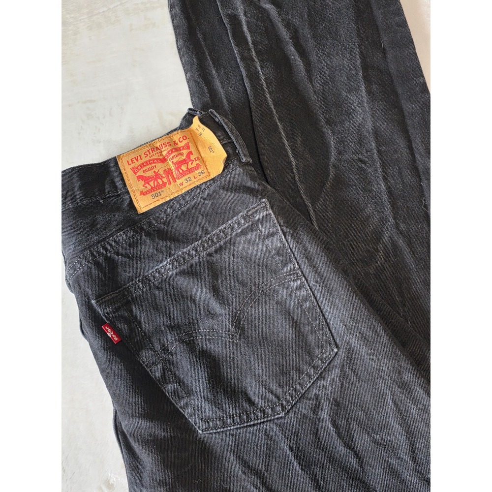 Levis 501 Original Fit Jeans Mens 32x36 Black Denim Button Fly 00501-0660 Y2K